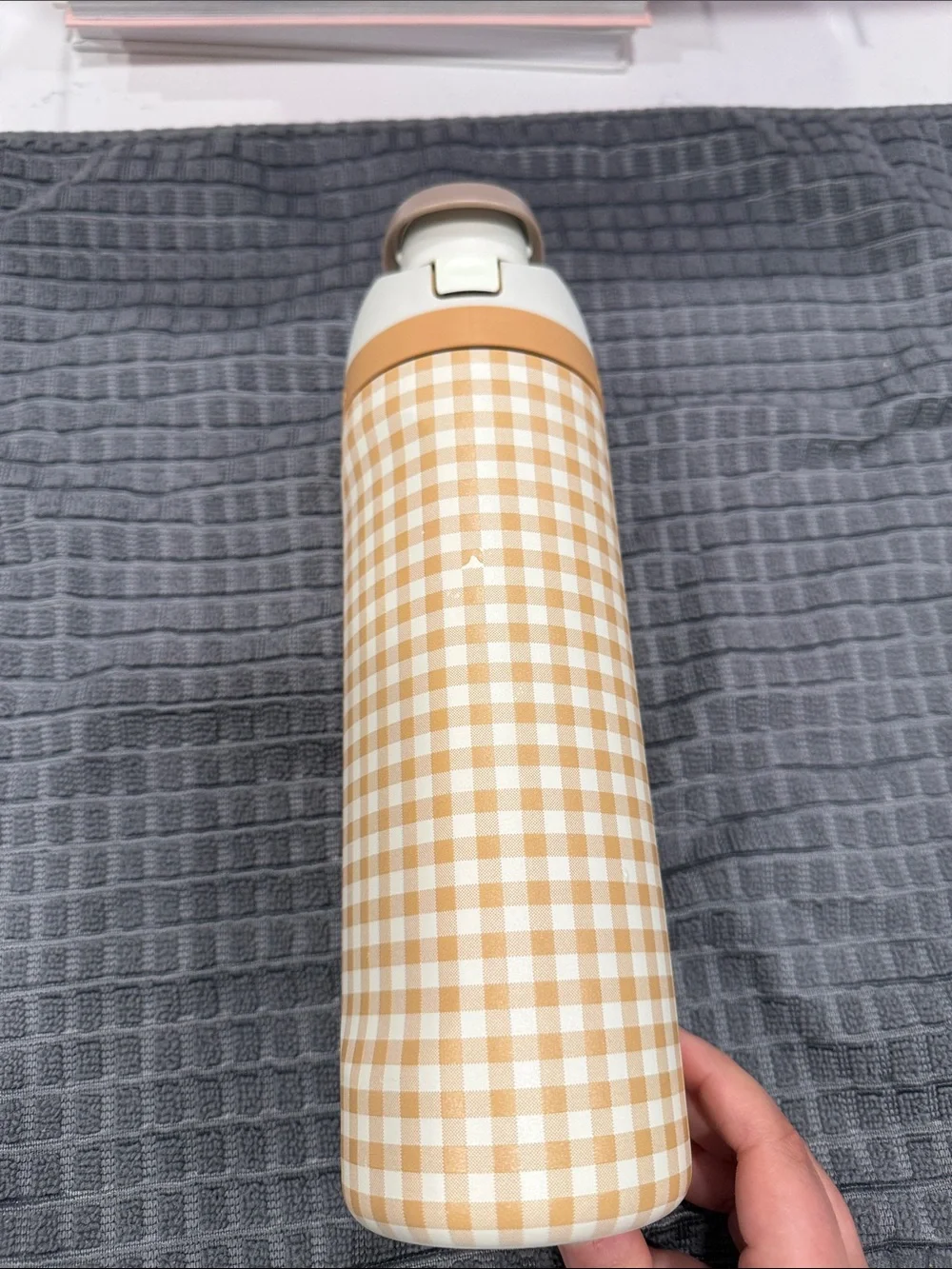 Hearth and Hand with Magnolia x Owala 24 oz Freesip Gingham Insulated Bottle